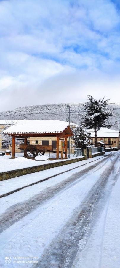 Hostal Rio Duero Molinos de Duero Exterior photo